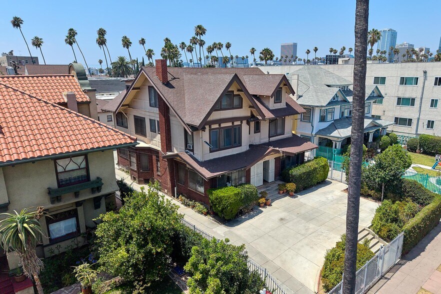 More Photos Of 1041 Elden Ave, Los Angeles Apartments For Sale