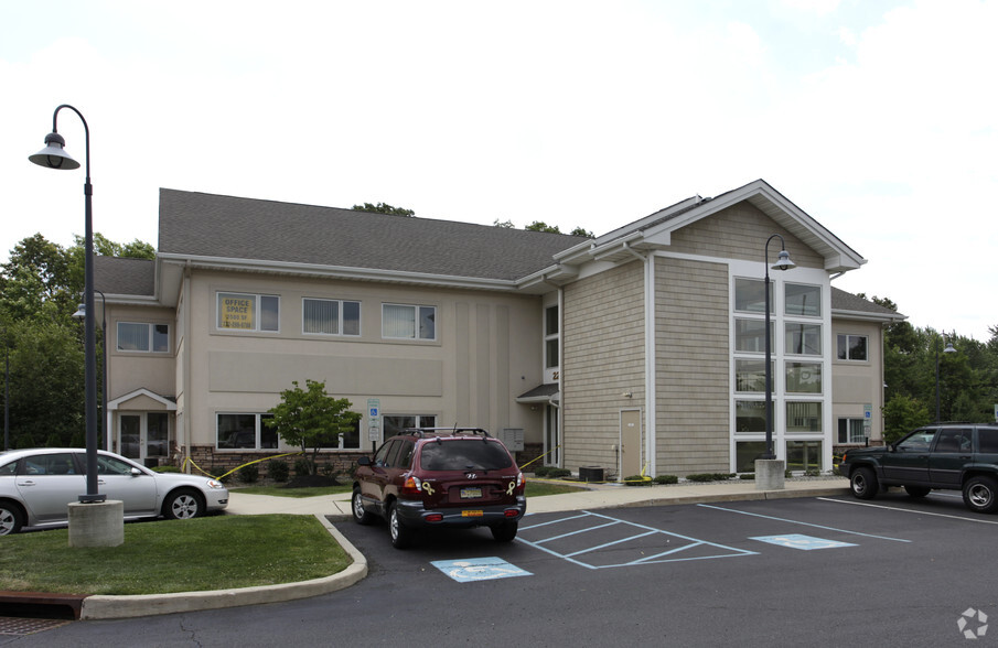 Primary Photo Of 226 Middle Rd, Hazlet Medical For Lease