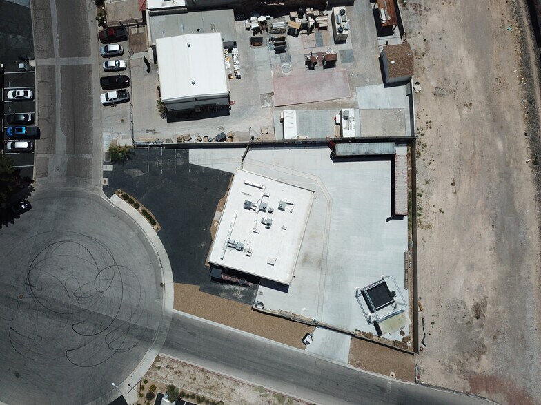 More Photos Of 4251 W Oquendo Rd, Las Vegas Light Distribution For Sale