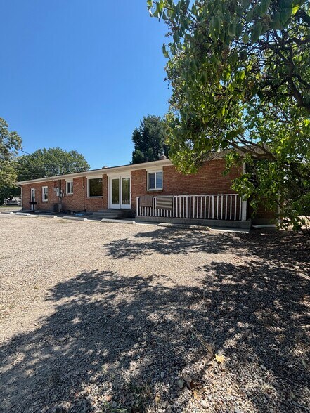 More Photos Of 6604 W Overland Rd, Boise Office For Sale