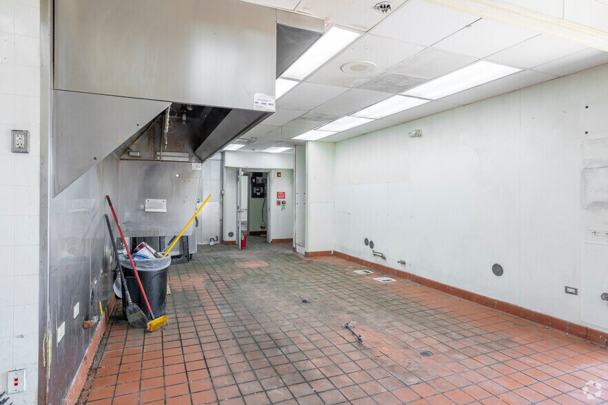More Photos Of 4019 Saint Charles Rd, Bellwood Fast Food For Sale