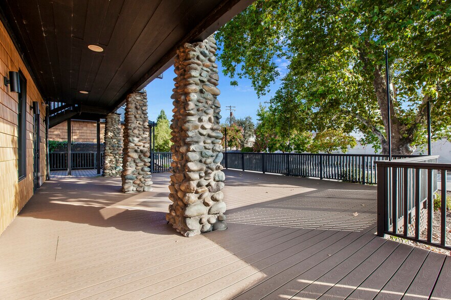 More Photos Of 11275 Folsom Blvd, Rancho Cordova Restaurant For Lease