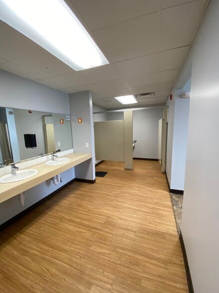 More Photos Of 79 W Main St, Northborough Freestanding For Sale