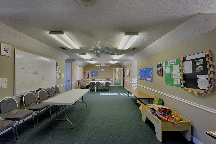 More Photos Of 2601 Sandy Plains Rd, Marietta Office For Sale