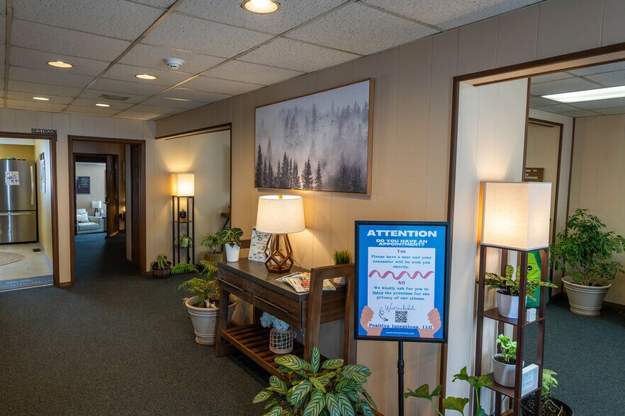 More Photos Of 811 Monroe St, Stroudsburg Office Residential For Lease