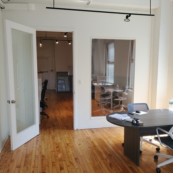 More Photos Of 134 W 26th St, New York Loft Creative Space For Sale