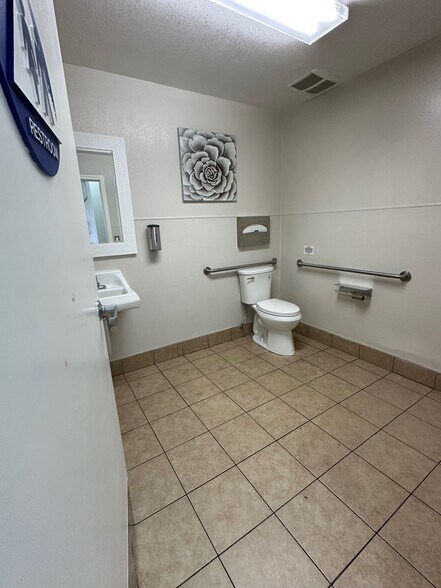 More Photos Of 9210 Thornton Rd, Stockton General Retail For Sale