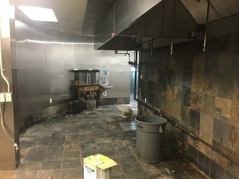 More Photos Of 801 Frenchmen St, New Orleans Restaurant For Lease