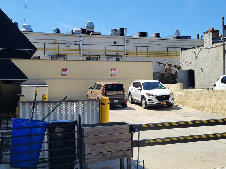 More Photos Of 4014 157th St, Flushing Flex For Sale