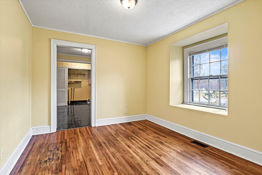 More Photos Of 1190 S NC 16 Business Hwy, Stanley Flex For Sale