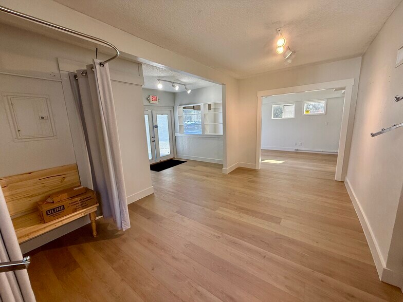 More Photos Of 1853 S 8th St, Amelia Island Freestanding For Lease