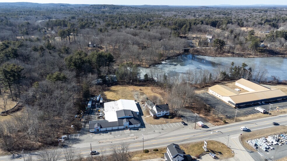 More Photos Of 34 Lafayette Rd, Hampton Falls Freestanding For Sale