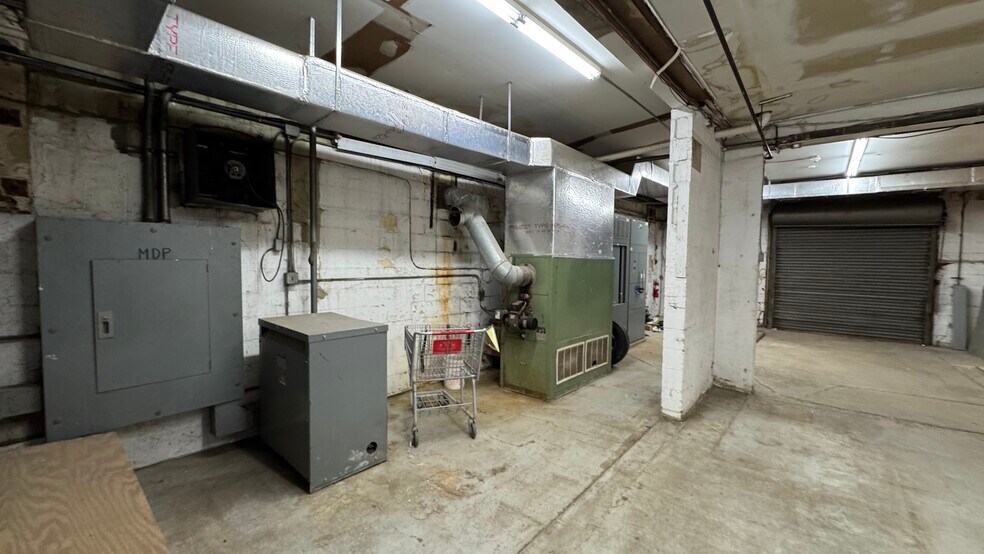 More Photos Of 958 N Penn St, Allentown Warehouse For Sale
