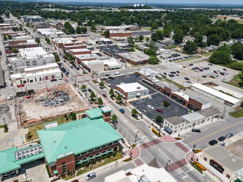 More Photos Of , Broken Arrow General Retail For Sale