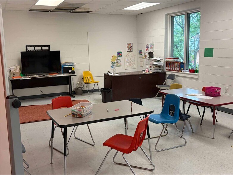 More Photos Of 1031 Highland Ave, Winston-Salem Lodge Meeting Hall For Sale