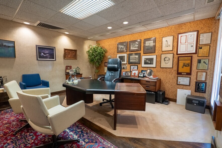 More Photos Of 202 8th St, Vineland Office For Sale