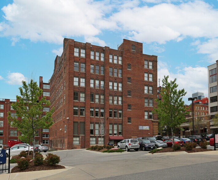 More Photos Of 412 W 8th St, Kansas City Apartments For Sale