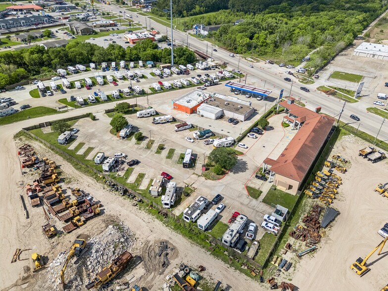 More Photos Of 9232 N Highway 146, Mont Belvieu Hotel For Sale