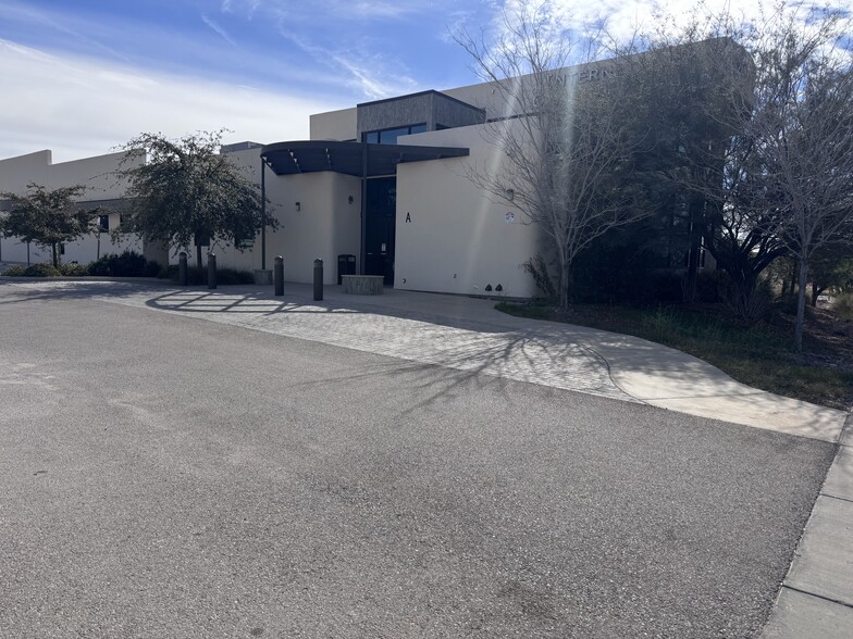 More Photos Of 2200 George Dieter Dr, El Paso Healthcare For Sale