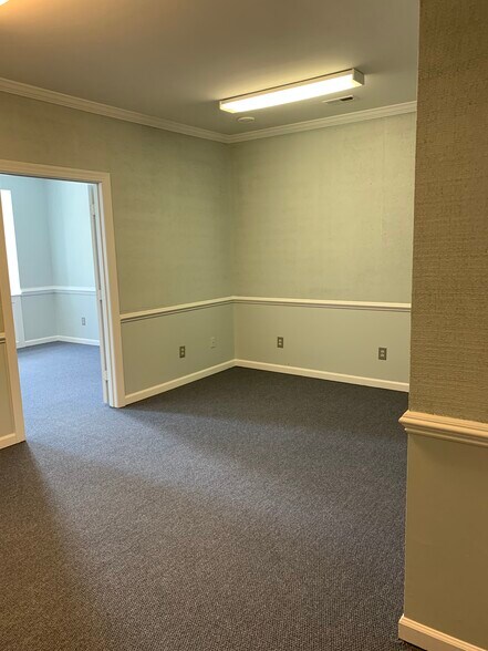 More Photos Of 7419 Knightdale Blvd, Knightdale Office For Lease