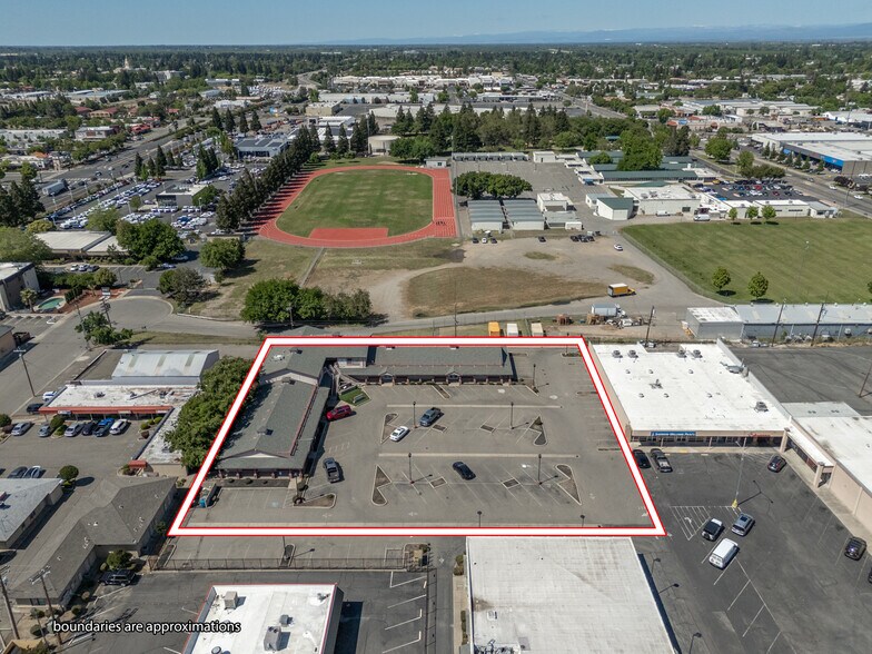 More Photos Of 1227 Bridge St, Yuba City Office For Sale