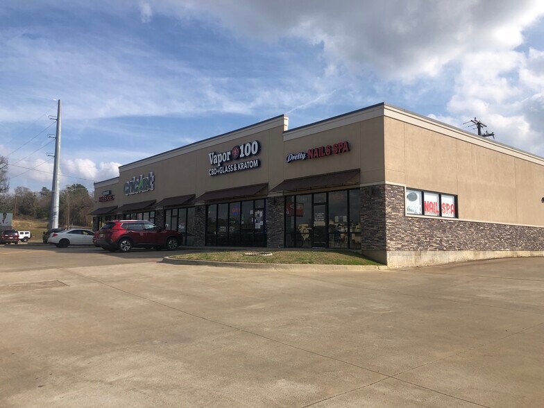 More Photos Of 2722 W Northwest Loop 323, Tyler Freestanding For Lease