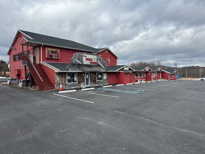More Photos Of 3827 PA-115, Blakeslee Restaurant For Sale