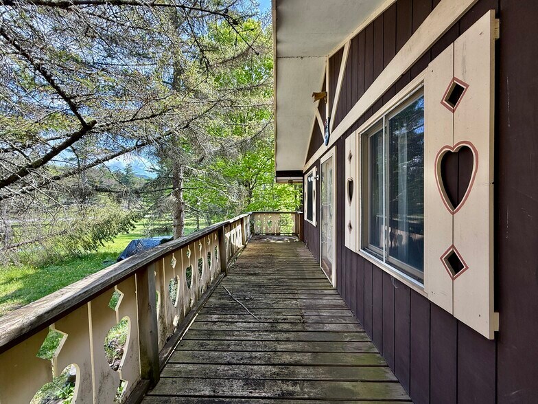 More Photos Of 5085 Route 23A, Haines Falls Flex For Sale