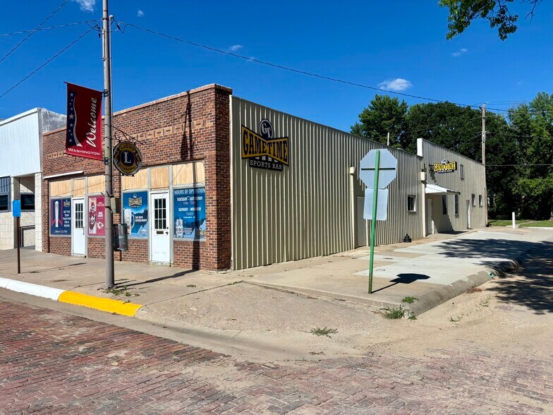 More Photos Of 106 E 4th St, Washington Restaurant For Sale