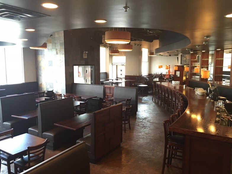 More Photos Of 10060 City Walk Dr, Woodbury General Retail For Lease