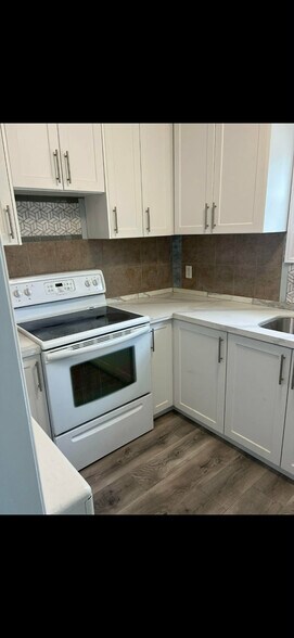 More Photos Of 28 McColl St, Trenton Apartments For Sale