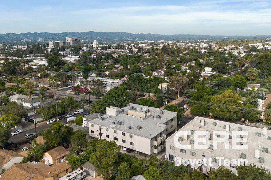 More Photos Of 6590 Hazeltine Ave, Van Nuys Apartments For Sale