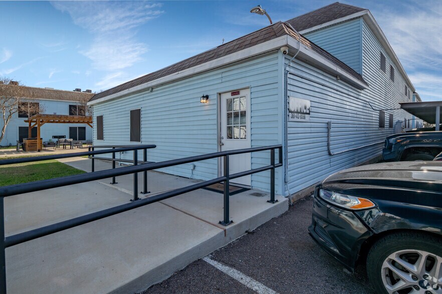 More Photos Of 1404 Moore Ave, Portland Apartments For Sale