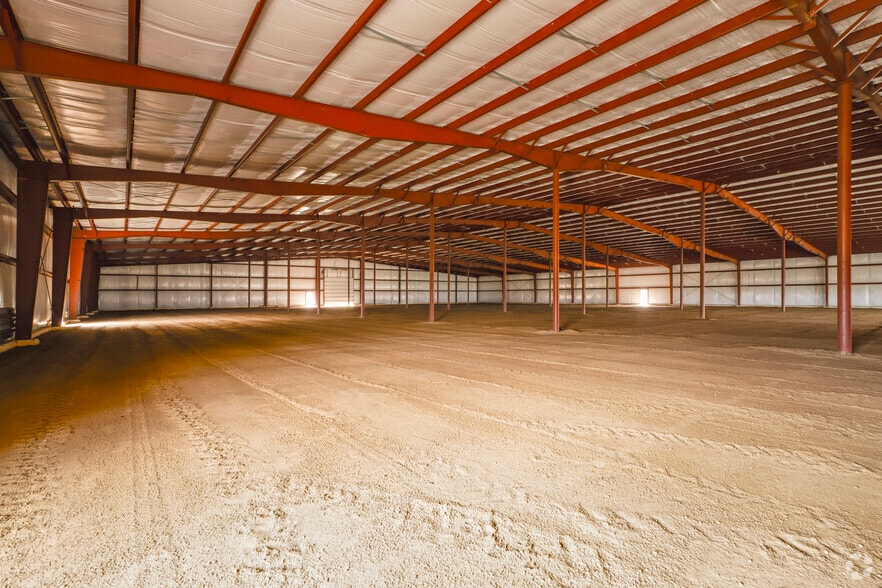 More Photos Of 300 Hammontree Dr, Morenci Warehouse For Lease