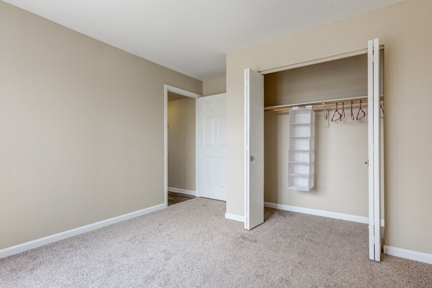More Photos Of 10754 Belle Creek Blvd, Henderson Apartments For Lease