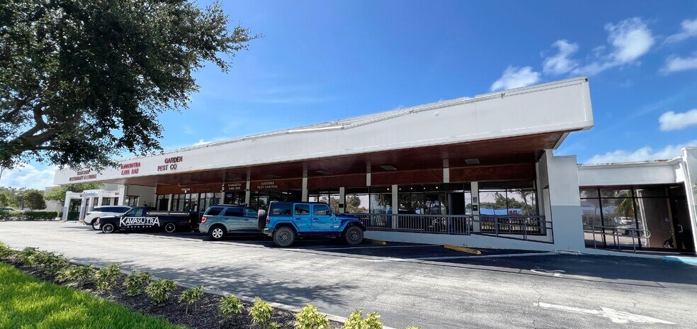 More Photos Of 450 Northlake Blvd, Lake Park Unknown For Lease