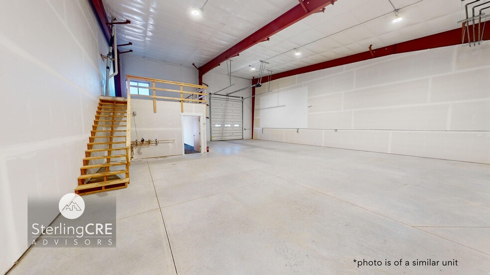 More Photos Of 5800 Expressway, Missoula Flex For Lease