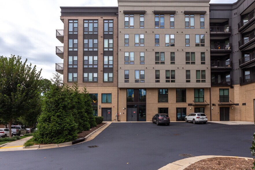 More Photos Of 3700 Glenwood Ave, Raleigh Unknown For Lease