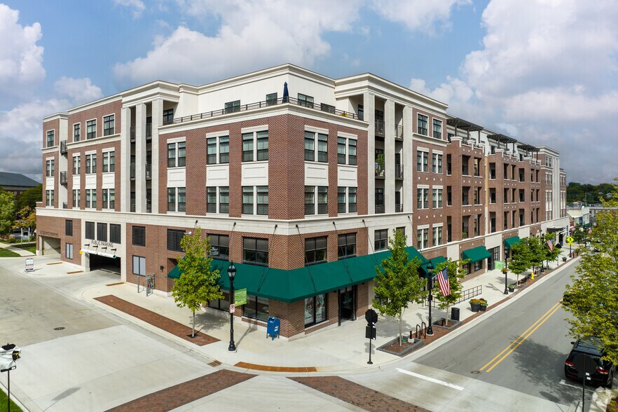 Primary Photo Of 400 N Main St, Glen Ellyn Apartments For Lease