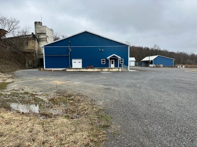 More Photos Of 970 Mercer Rd, Franklin Warehouse For Lease