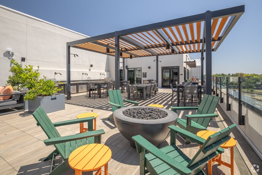 More Photos Of 251 6th St, Sacramento Apartments For Lease