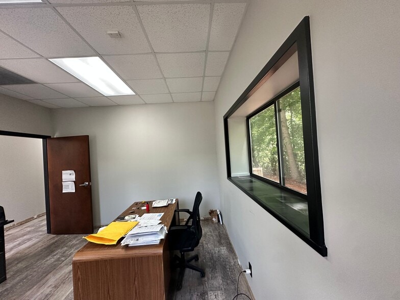 More Photos Of 4485 N Industrial Dr, Cumming Warehouse For Lease