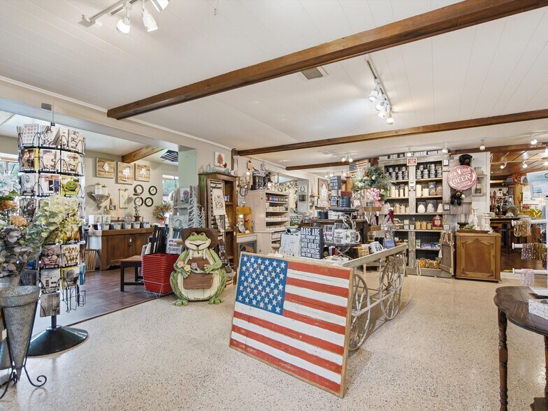 More Photos Of 425 S Ortonville Rd, Ortonville Freestanding For Sale