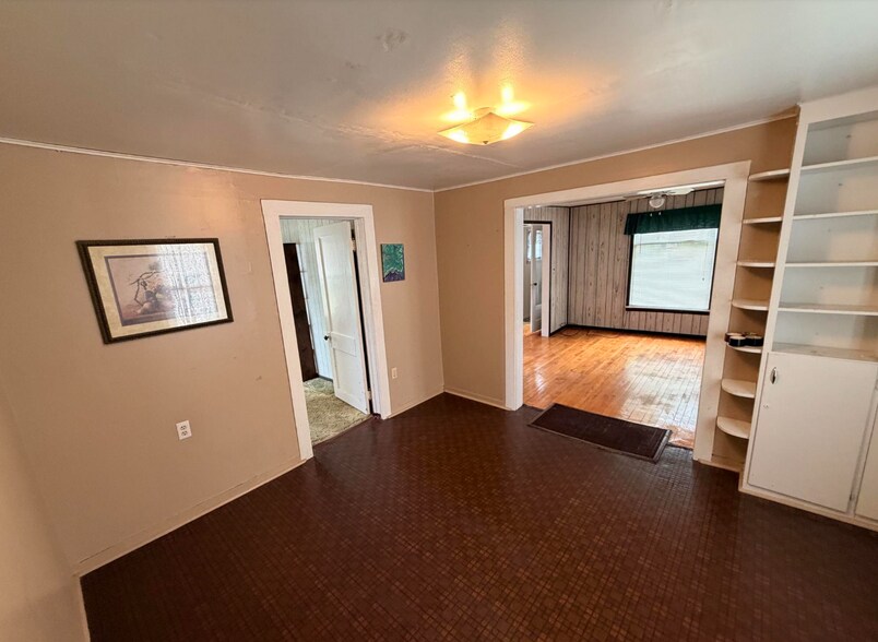 More Photos Of , Alma Specialty For Sale
