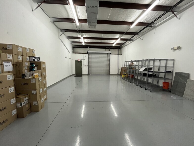 More Photos Of 1891 Porter Lake Dr, Sarasota Light Manufacturing For Sale