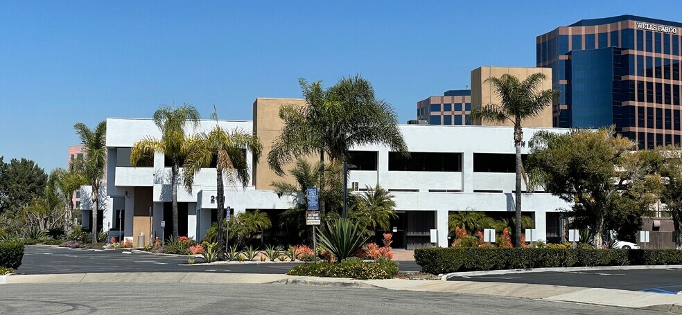 More Photos Of 2111 Business Center Dr, Irvine Medical For Lease