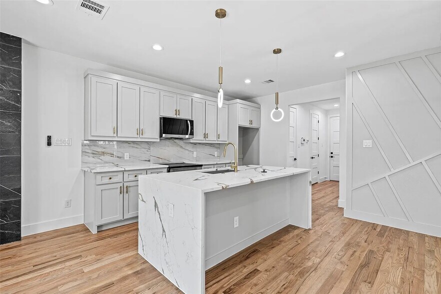 More Photos Of 3726 Mount Ranier St, Dallas Apartments For Sale