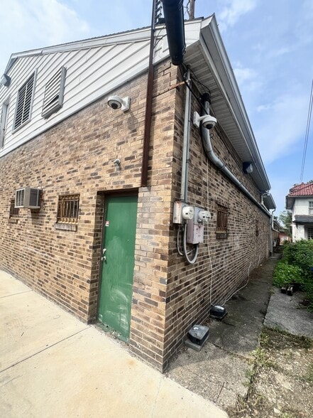 More Photos Of 2301 N 3rd St, Harrisburg Office For Sale