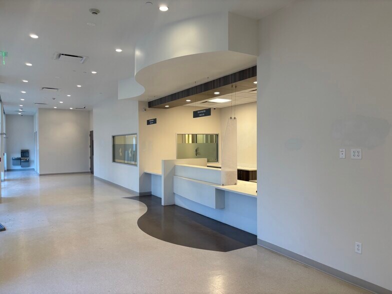 More Photos Of 3190 N Poinciana Blvd, Kissimmee Medical For Lease