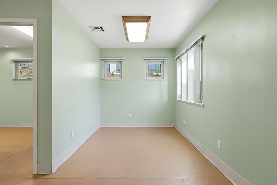 More Photos Of 1005 Fowler Way, Placerville Medical For Sale